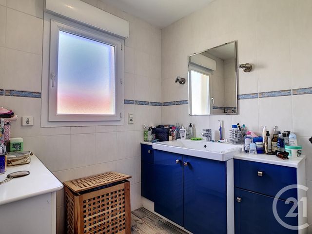 maison à vendre - 4 pièces - 101.06 m2 - LE MONTEIL - 43 - AUVERGNE - Century 21 L'Agence Du Velay maison à vendre - 4 pièces - 101.06 m2 - LE MONTEIL - 43 - AUVERGNE - Century 21 L'Agence Du Velay