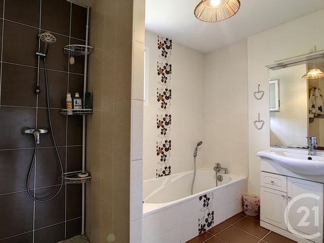maison à vendre - 5 pièces - 101.39 m2 - LE PUY EN VELAY - 43 - AUVERGNE - Century 21 L'Agence Du Velay maison à vendre - 5 pièces - 101.39 m2 - LE PUY EN VELAY - 43 - AUVERGNE - Century 21 L'Agence Du Velay
