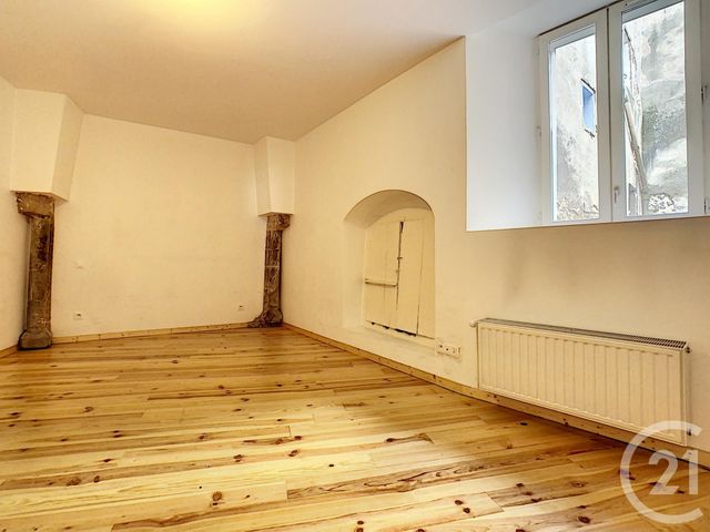 Appartement F4 à vendre - 4 pièces - 116.53 m2 - LE PUY EN VELAY - 43 - AUVERGNE - Century 21 L'Agence Du Velay Appartement F4 à vendre - 4 pièces - 116.53 m2 - LE PUY EN VELAY - 43 - AUVERGNE - Century 21 L'Agence Du Velay