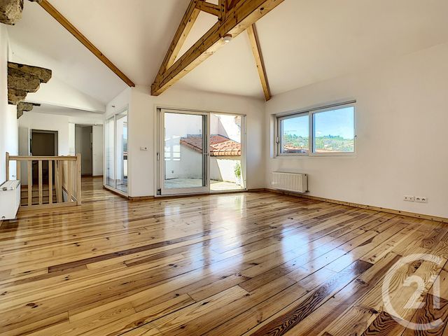 Appartement F4 à vendre - 4 pièces - 116.53 m2 - LE PUY EN VELAY - 43 - AUVERGNE - Century 21 L'Agence Du Velay Appartement F4 à vendre - 4 pièces - 116.53 m2 - LE PUY EN VELAY - 43 - AUVERGNE - Century 21 L'Agence Du Velay
