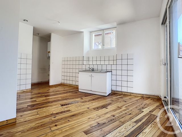 Appartement F4 à vendre - 4 pièces - 116.53 m2 - LE PUY EN VELAY - 43 - AUVERGNE - Century 21 L'Agence Du Velay Appartement F4 à vendre - 4 pièces - 116.53 m2 - LE PUY EN VELAY - 43 - AUVERGNE - Century 21 L'Agence Du Velay