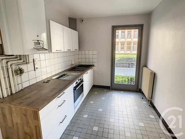 Appartement T2 à vendre - 3 pièces - 54.14 m2 - VALS PRES LE PUY - 43 - AUVERGNE - Century 21 L'Agence Du Velay Appartement T2 à vendre - 3 pièces - 54.14 m2 - VALS PRES LE PUY - 43 - AUVERGNE - Century 21 L'Agence Du Velay