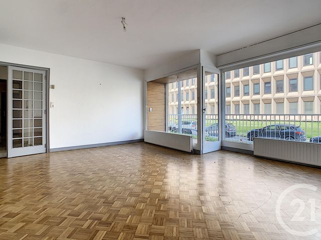 Appartement T2 à vendre - 3 pièces - 54.14 m2 - VALS PRES LE PUY - 43 - AUVERGNE - Century 21 L'Agence Du Velay Appartement T2 à vendre - 3 pièces - 54.14 m2 - VALS PRES LE PUY - 43 - AUVERGNE - Century 21 L'Agence Du Velay