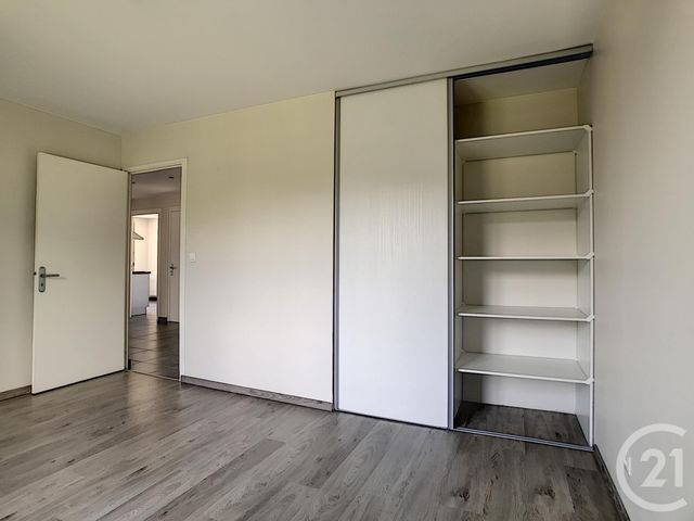 Afficher la photo en grand Appartement T4 à vendre - 5 pièces - 79.32 m2 - LE PUY EN VELAY - 43 - AUVERGNE - Century 21 L'Agence Du Velay