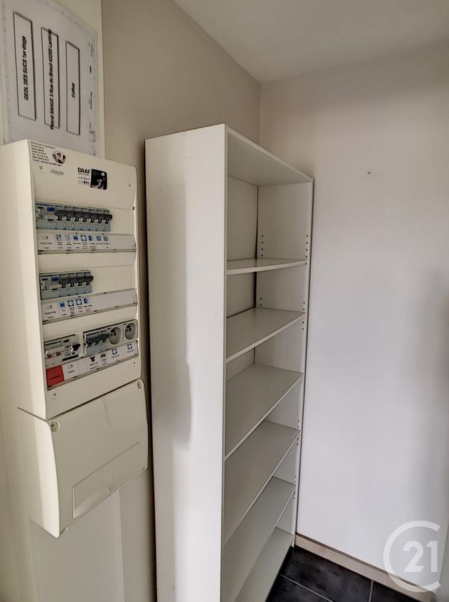 Afficher la photo en grand Appartement T4 à vendre - 5 pièces - 79.32 m2 - LE PUY EN VELAY - 43 - AUVERGNE - Century 21 L'Agence Du Velay