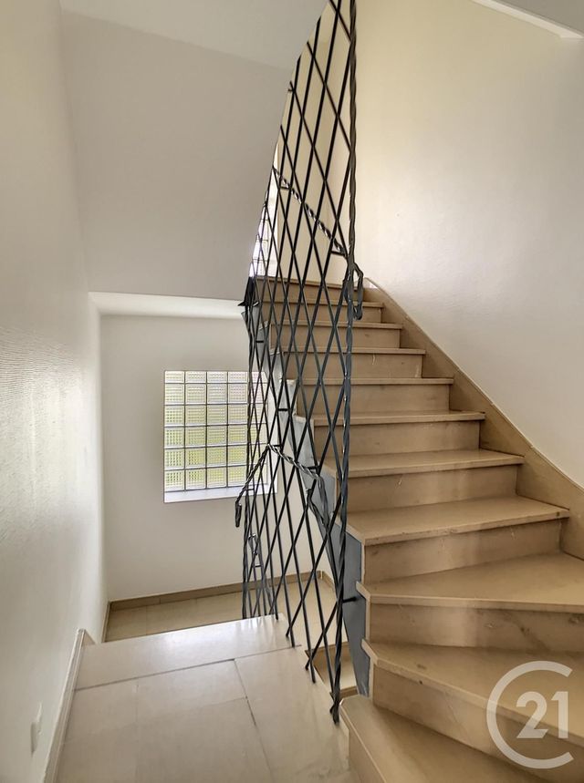 Afficher la photo en grand Appartement T4 à vendre - 5 pièces - 79.32 m2 - LE PUY EN VELAY - 43 - AUVERGNE - Century 21 L'Agence Du Velay