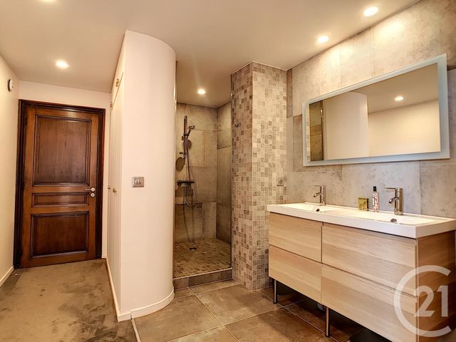 Afficher la photo en grand Appartement T4 à vendre - 5 pièces - 149.26 m2 - LE PUY EN VELAY - 43 - AUVERGNE - Century 21 L'Agence Du Velay