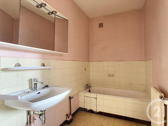 Afficher la photo en grand Appartement F2 à vendre - 2 pièces - 40.62 m2 - AIGUILHE - 43 - AUVERGNE - Century 21 L'Agence Du Velay