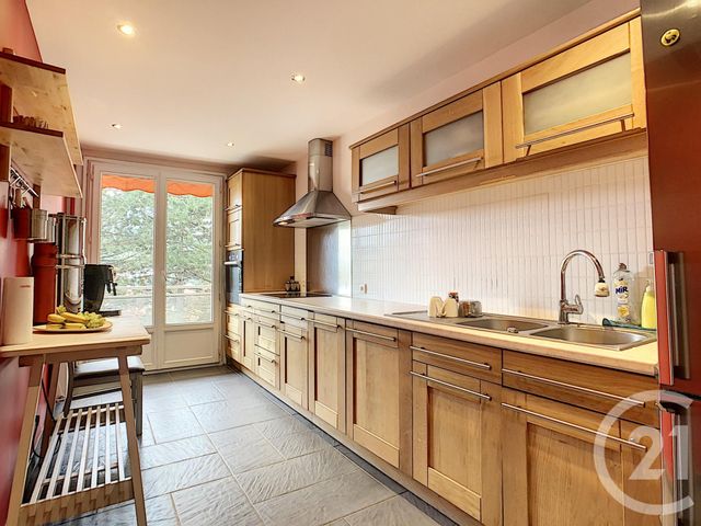 Afficher la photo en grand Appartement F3 à vendre - 4 pièces - 90.53 m2 - LE PUY EN VELAY - 43 - AUVERGNE - Century 21 L'Agence Du Velay