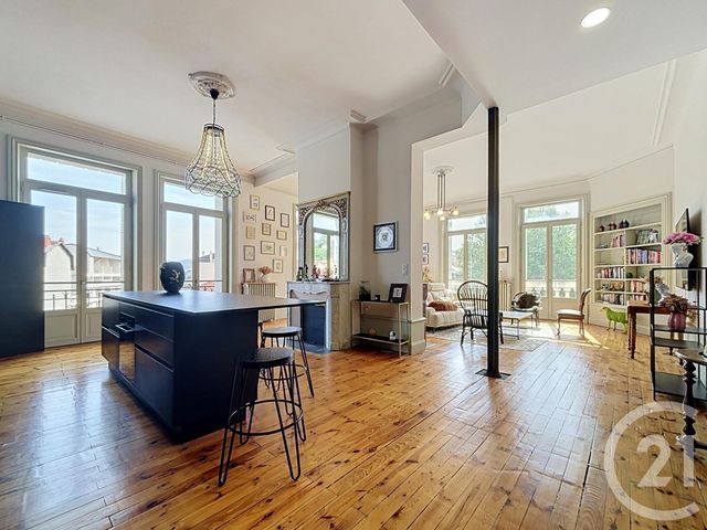 Appartement T5 à vendre - 6 pièces - 256.09 m2 - LE PUY EN VELAY - 43 - AUVERGNE - Century 21 L'Agence Du Velay