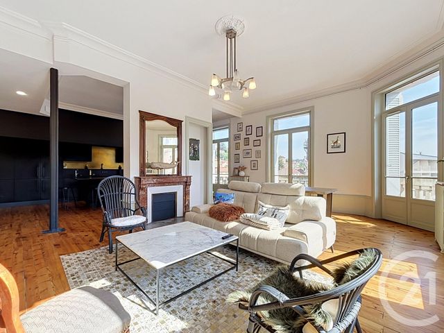 Appartement T5 à vendre - 6 pièces - 256.09 m2 - LE PUY EN VELAY - 43 - AUVERGNE - Century 21 L'Agence Du Velay
