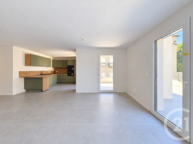 Appartement T4 à vendre - 5 pièces - 108.62 m2 - LE PUY EN VELAY - 43 - AUVERGNE - Century 21 L'Agence Du Velay