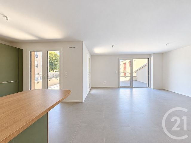 Appartement T4 à vendre - 5 pièces - 108.62 m2 - LE PUY EN VELAY - 43 - AUVERGNE - Century 21 L'Agence Du Velay