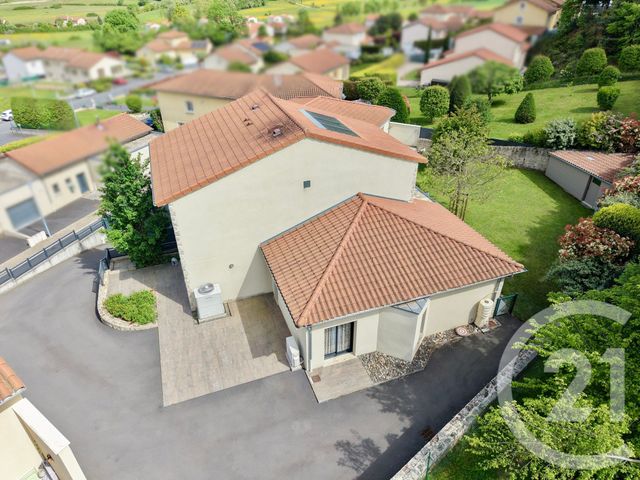 maison à vendre - 5 pièces - 292.23 m2 - ST GERMAIN LAPRADE - 43 - AUVERGNE - Century 21 L'Agence Du Velay