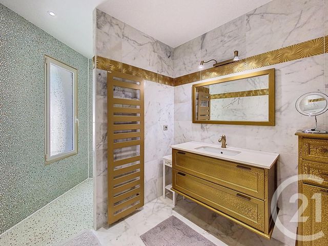 maison à vendre - 5 pièces - 292.23 m2 - ST GERMAIN LAPRADE - 43 - AUVERGNE - Century 21 L'Agence Du Velay