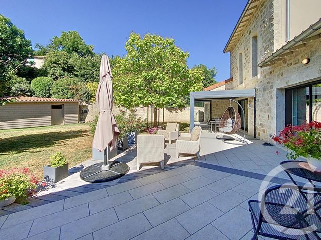 maison à vendre - 5 pièces - 292.23 m2 - ST GERMAIN LAPRADE - 43 - AUVERGNE - Century 21 L'Agence Du Velay