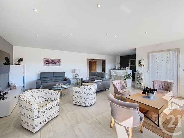 maison à vendre - 5 pièces - 292.23 m2 - ST GERMAIN LAPRADE - 43 - AUVERGNE - Century 21 L'Agence Du Velay