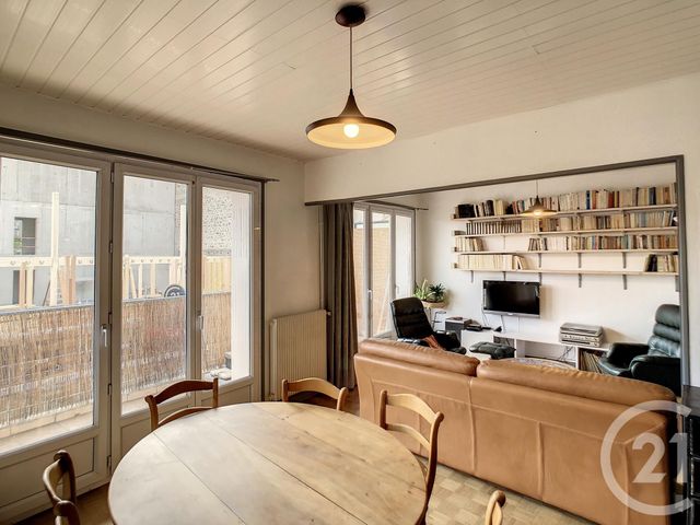 Appartement F3 à vendre - 3 pièces - 76.75 m2 - LE PUY EN VELAY - 43 - AUVERGNE - Century 21 L'Agence Du Velay