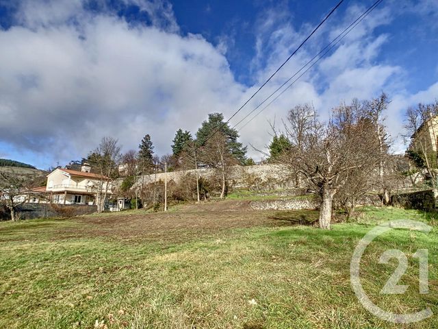 terrain - LE PUY EN VELAY - 43
