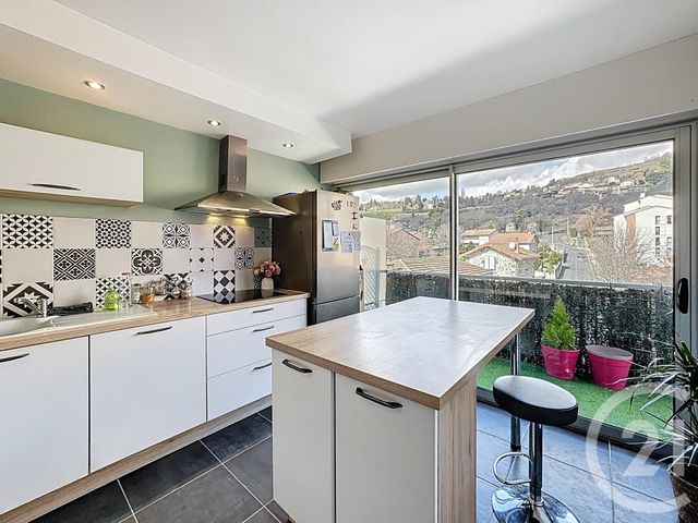 Appartement F4 à vendre - 5 pièces - 74.51 m2 - VALS PRES LE PUY - 43 - AUVERGNE - Century 21 L'Agence Du Velay