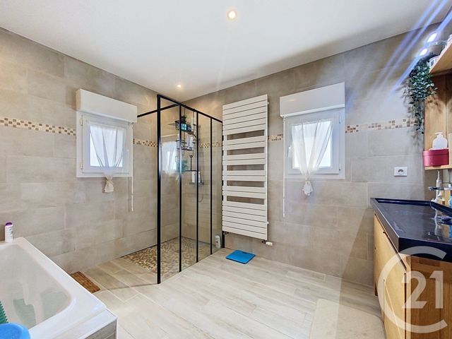 maison à vendre - 5 pièces - 158.16 m2 - BAINS - 43 - AUVERGNE - Century 21 L'Agence Du Velay