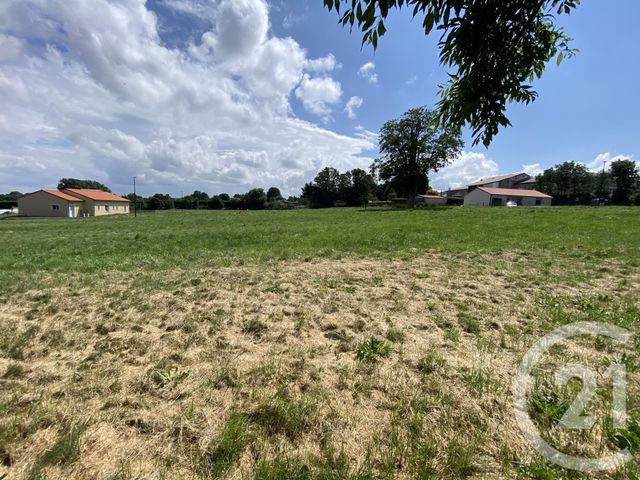 terrain à vendre - 935.0 m2 - CAYRES - 43 - AUVERGNE - Century 21 L'Agence Du Velay