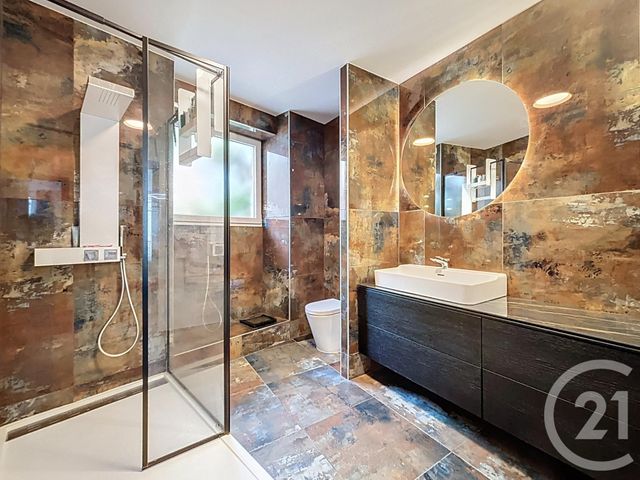 Appartement T5 à vendre - 5 pièces - 182.58 m2 - ESPALY ST MARCEL - 43 - AUVERGNE - Century 21 L'Agence Du Velay