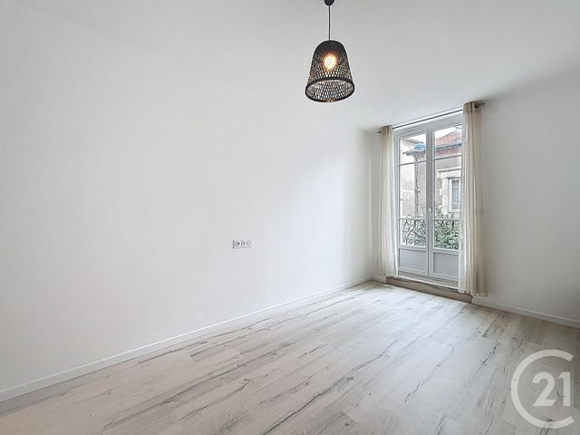 Appartement T5 à vendre - 5 pièces - 182.58 m2 - ESPALY ST MARCEL - 43 - AUVERGNE - Century 21 L'Agence Du Velay