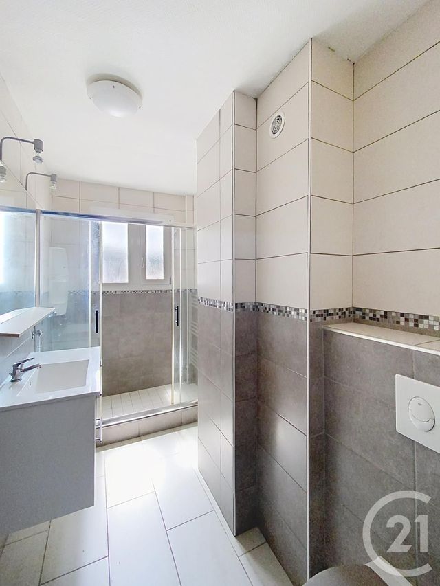 Appartement F4 à vendre - 4 pièces - 79.0 m2 - LE PUY EN VELAY - 43 - AUVERGNE - Century 21 L'Agence Du Velay