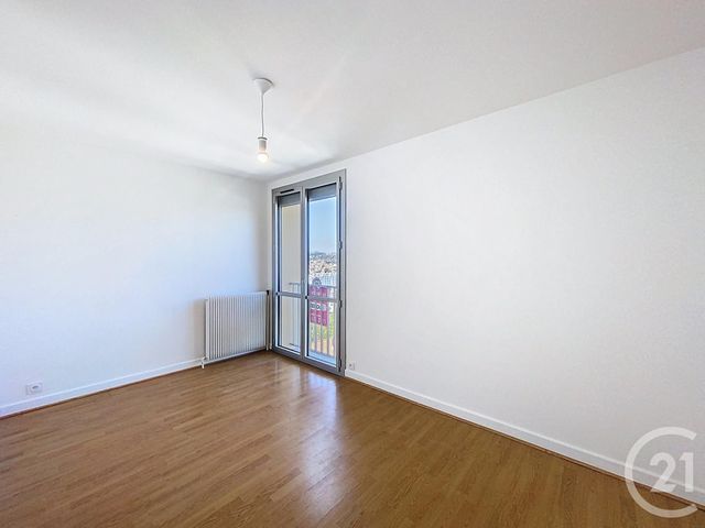 Afficher la photo en grand Appartement F3 à vendre - 3 pièces - 67.25 m2 - LE PUY EN VELAY - 43 - AUVERGNE - Century 21 L'Agence Du Velay
