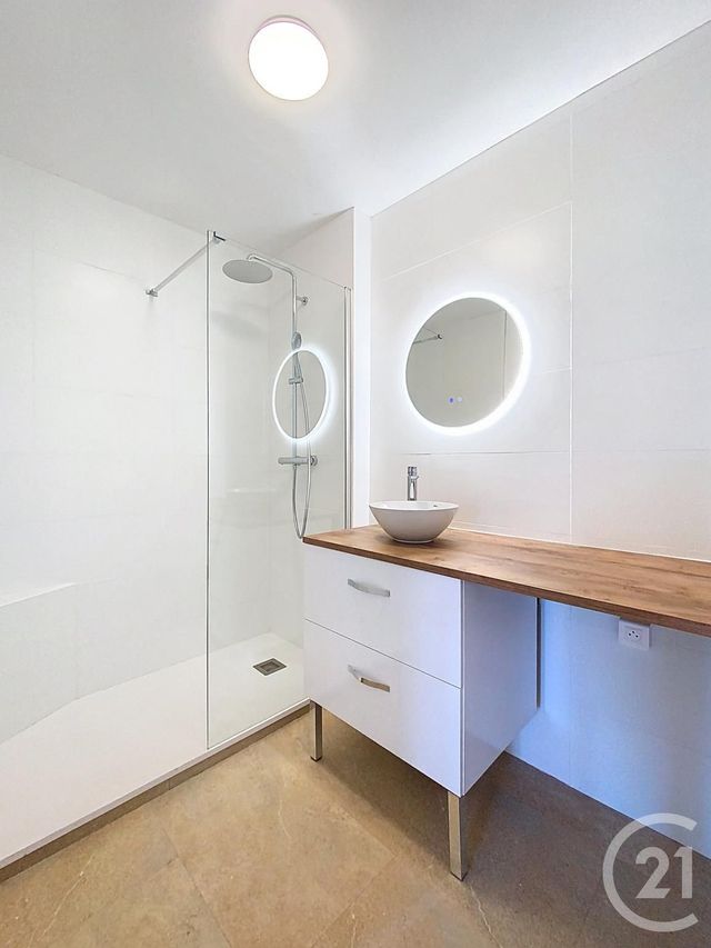 Afficher la photo en grand Appartement F3 à vendre - 3 pièces - 67.25 m2 - LE PUY EN VELAY - 43 - AUVERGNE - Century 21 L'Agence Du Velay