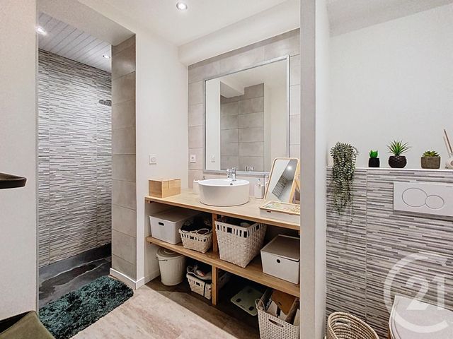 Appartement T3 à vendre - 4 pièces - 119.66 m2 - LE PUY EN VELAY - 43 - AUVERGNE - Century 21 L'Agence Du Velay