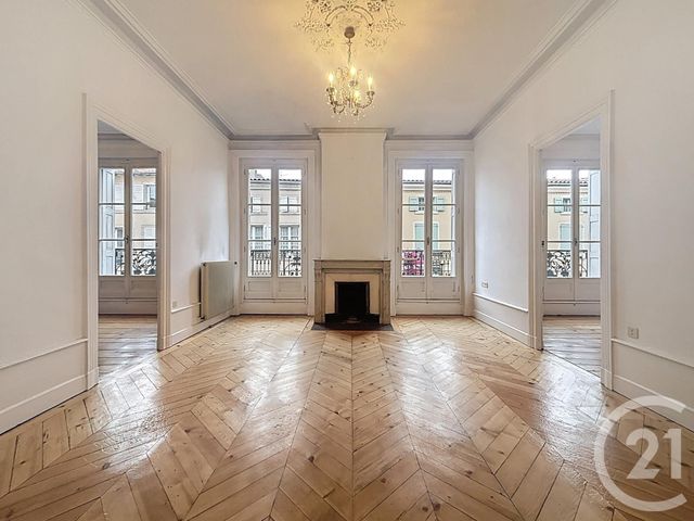 Appartement T4 à vendre - 4 pièces - 118.78 m2 - LE PUY EN VELAY - 43 - AUVERGNE - Century 21 L'Agence Du Velay