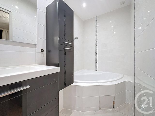 Appartement F4 à vendre - 4 pièces - 85.53 m2 - LE PUY EN VELAY - 43 - AUVERGNE - Century 21 L'Agence Du Velay