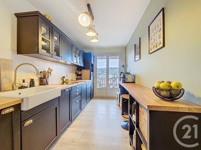 Afficher la photo en grand Appartement F3 à vendre - 4 pièces - 67.52 m2 - LE PUY EN VELAY - 43 - AUVERGNE - Century 21 L'Agence Du Velay