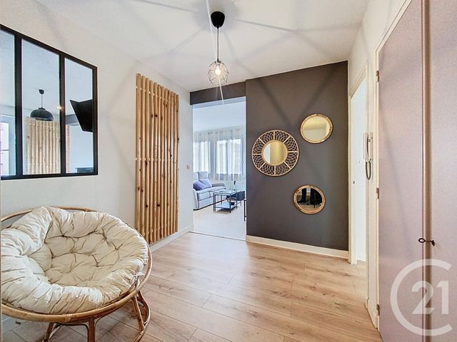 Appartement T4 à vendre - 5 pièces - 94.42 m2 - LE PUY EN VELAY - 43 - AUVERGNE - Century 21 L'Agence Du Velay