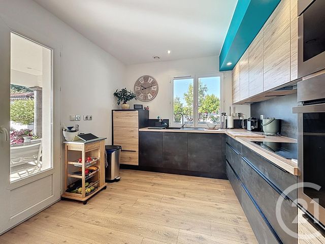 Afficher la photo en grand maison à vendre - 5 pièces - 176.0 m2 - POLIGNAC - 43 - AUVERGNE - Century 21 L'Agence Du Velay