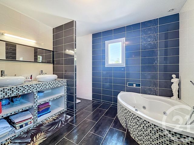 Afficher la photo en grand maison à vendre - 5 pièces - 176.0 m2 - POLIGNAC - 43 - AUVERGNE - Century 21 L'Agence Du Velay