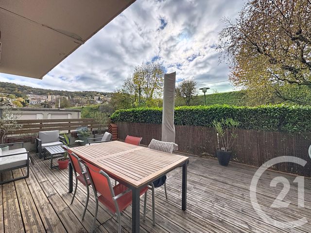 Appartement F2 à vendre - 3 pièces - 57.62 m2 - VALS PRES LE PUY - 43 - AUVERGNE - Century 21 L'Agence Du Velay