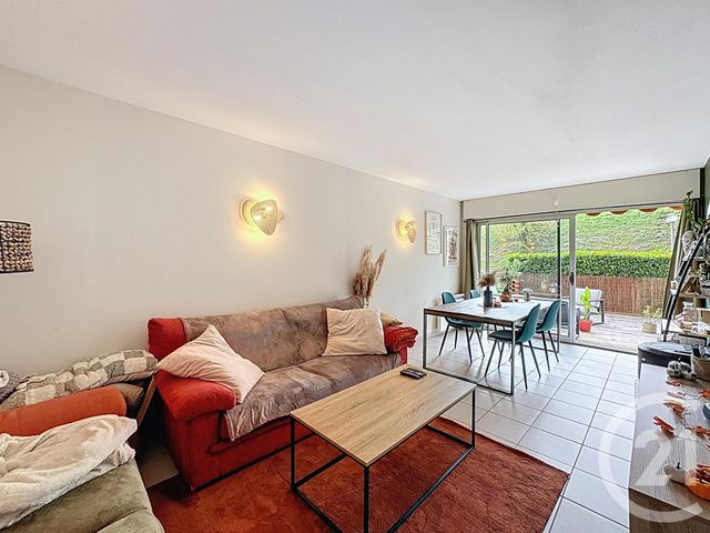 Appartement F2 à vendre - 3 pièces - 57.62 m2 - VALS PRES LE PUY - 43 - AUVERGNE - Century 21 L'Agence Du Velay