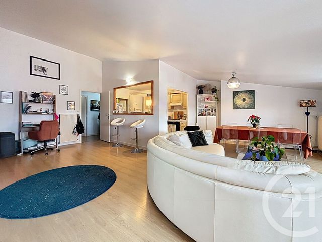 Appartement F4 à vendre - 4 pièces - 97.85 m2 - LE PUY EN VELAY - 43 - AUVERGNE - Century 21 L'Agence Du Velay