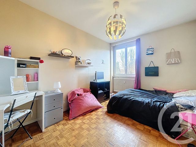 Appartement F4 à vendre - 5 pièces - 107.4 m2 - VALS PRES LE PUY - 43 - AUVERGNE - Century 21 L'Agence Du Velay