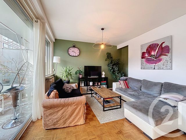 Appartement F4 à vendre - 5 pièces - 107.4 m2 - VALS PRES LE PUY - 43 - AUVERGNE - Century 21 L'Agence Du Velay