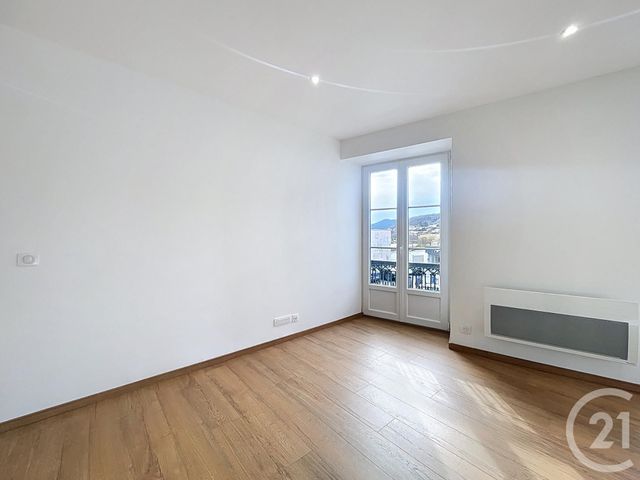 Appartement T3 à vendre - 3 pièces - 62.64 m2 - BRIVES CHARENSAC - 43 - AUVERGNE - Century 21 L'Agence Du Velay