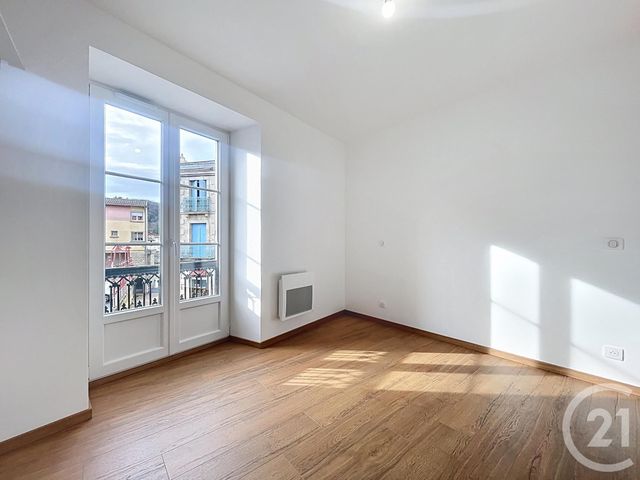 Appartement T3 à vendre - 3 pièces - 62.64 m2 - BRIVES CHARENSAC - 43 - AUVERGNE - Century 21 L'Agence Du Velay