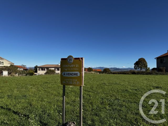 terrain à vendre - 1178.0 m2 - CAYRES - 43 - AUVERGNE - Century 21 L'Agence Du Velay