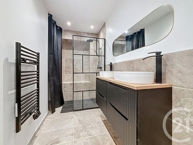 Appartement T3 à vendre - 3 pièces - 82.6 m2 - LE PUY EN VELAY - 43 - AUVERGNE - Century 21 L'Agence Du Velay