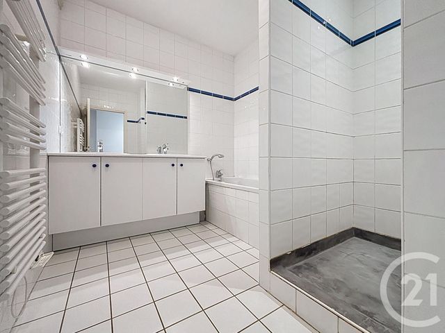 Appartement à vendre - 6 pièces - 174.62 m2 - LE PUY EN VELAY - 43 - AUVERGNE - Century 21 L'Agence Du Velay