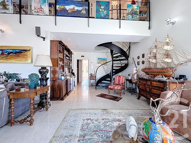 Appartement F5 à vendre - 8 pièces - 265.76 m2 - LE PUY EN VELAY - 43 - AUVERGNE - Century 21 L'Agence Du Velay