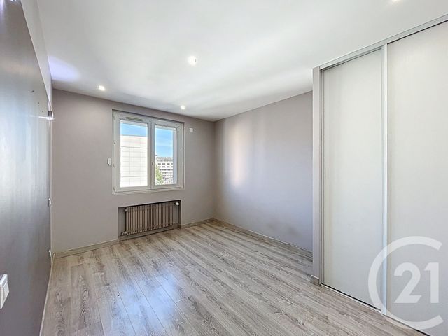 Appartement F3 à vendre - 3 pièces - 85.76 m2 - LE PUY EN VELAY - 43 - AUVERGNE - Century 21 L'Agence Du Velay